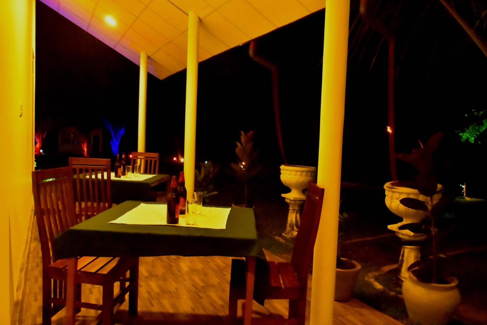 Lake Forest Lodge Udawalawe Kültér fotó